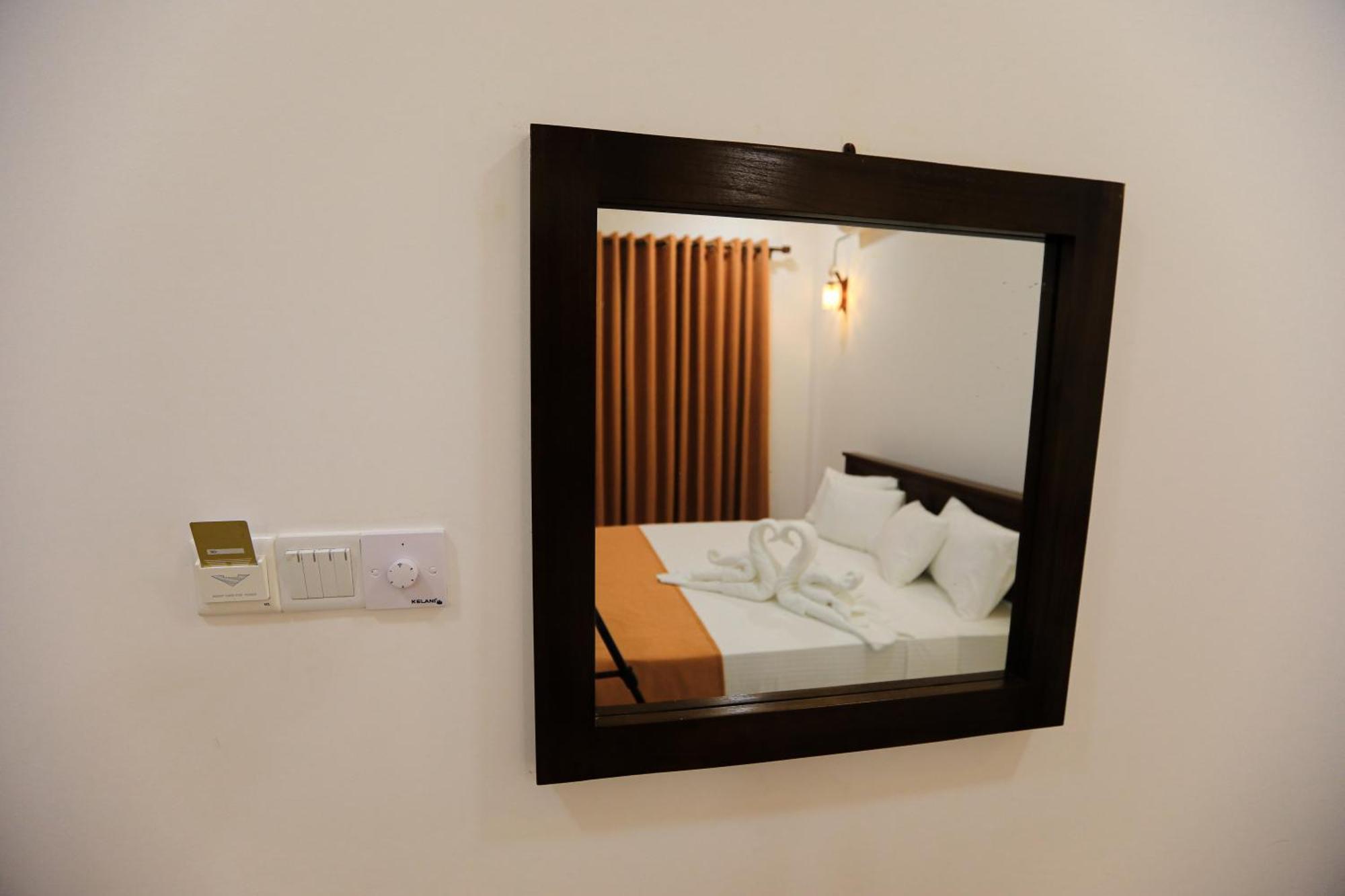 D Marit Motel Negombo Ngoại thất bức ảnh